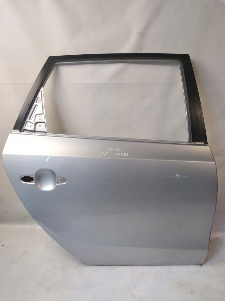 фото №1, Hyundai i30 kombi двері праве задні задня 2007-2011