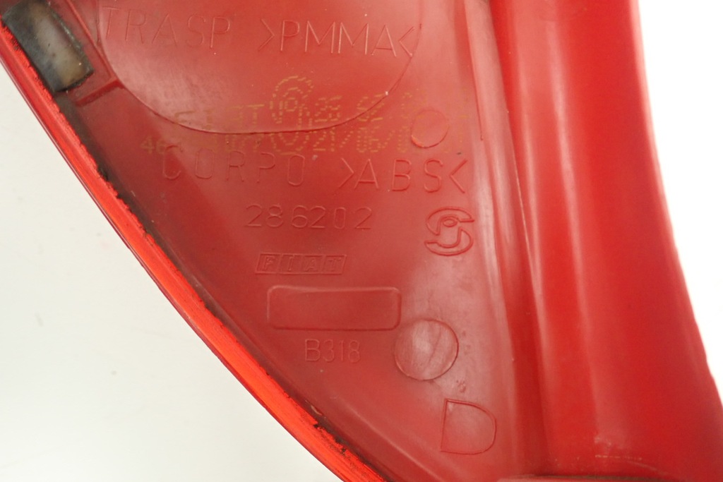 фото №7, Fiat punto ii лампа задняя правая задняя 286202