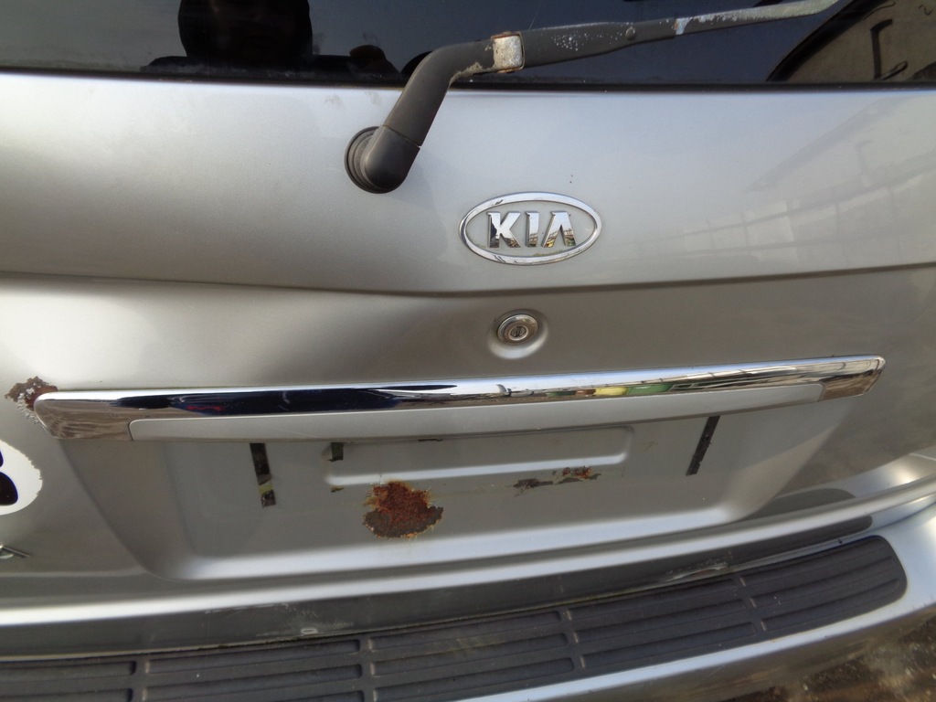 фото №6, Молдинг накладка крышки задняя kia sedona i carnival c5