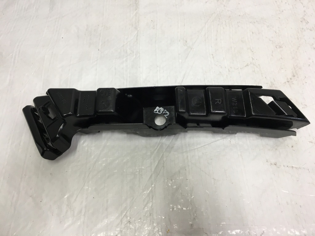 фото №1, Mercedes w213 напрямна бампера правий задня a2138850465