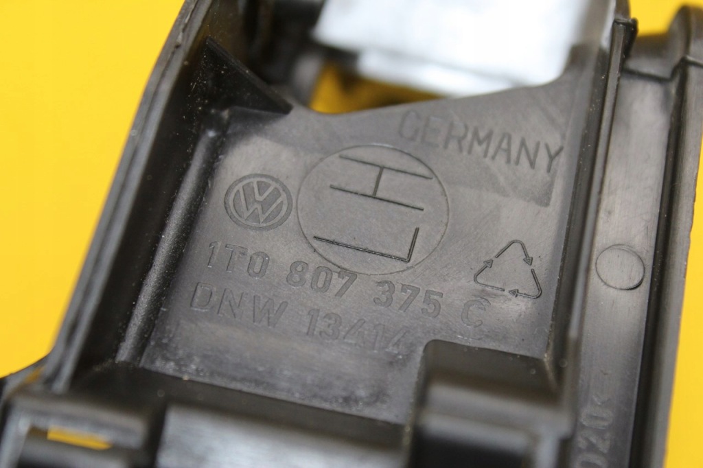 фото №8, Направляющая бампера левый задняя vw touran 1t0807375c