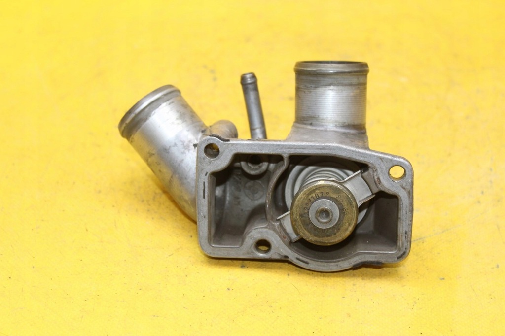 фото №4, Корпус термостата vectra c 2.2 dti