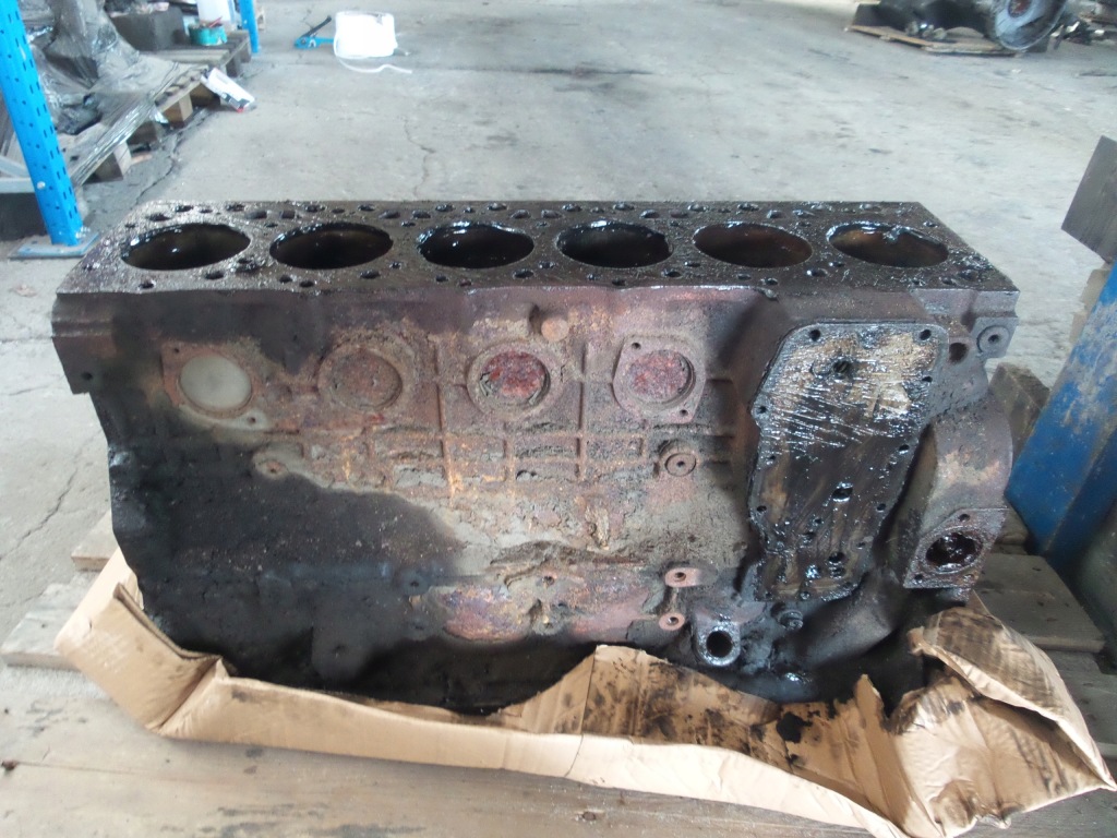 фото №3, Блок двигателя daf lf 45/55 euro 3 2005 rok