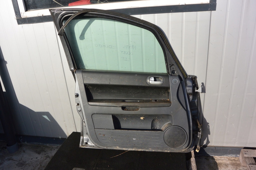 фото №12, Дверь левая перед mitsubishi colt cz 5d