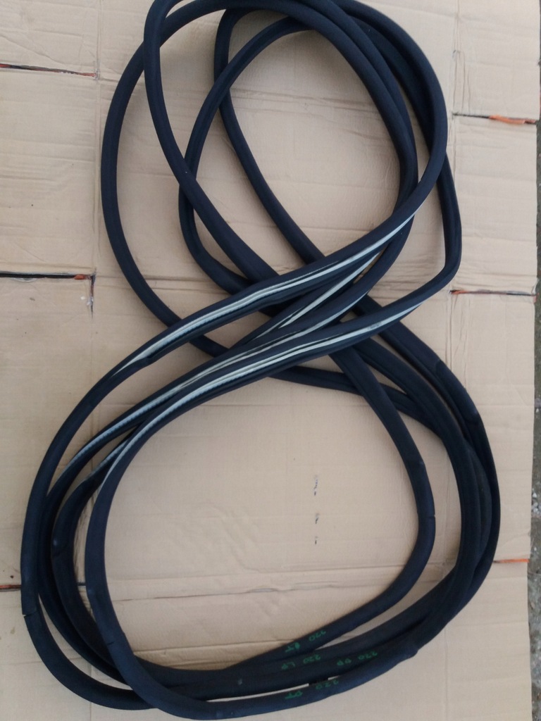 фото №1, Прокладка кузовная перед задняя l/r mercedes w220