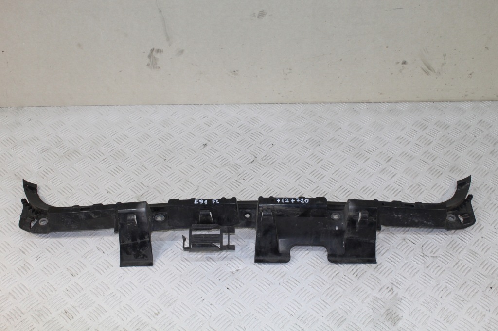 фото №1, Направляющая бампера задняя bmw 3 e91 lift 7127720
