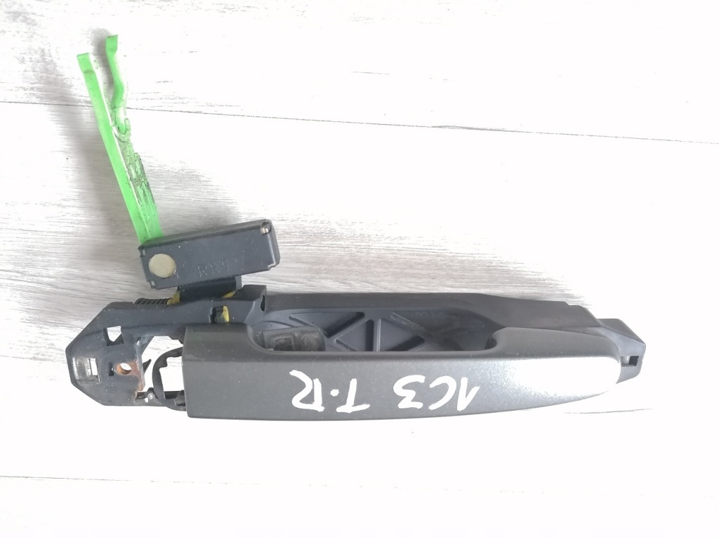 фото №1, Toyota corolla e12 ручка двері задня права 1c3