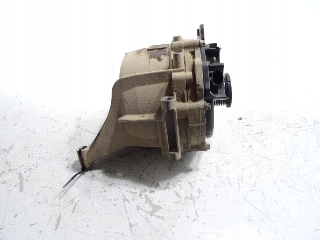 Генератор mercedes a0001502850 w461 14v 150a Оригінал