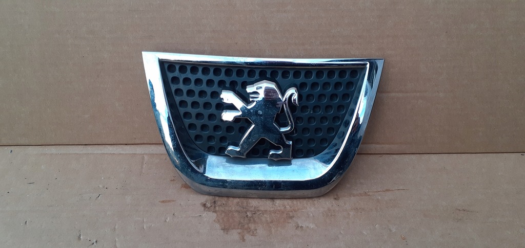 фото №1, Решётка радиатора решётка радиатора logo значок peugeot 3008 9685973077