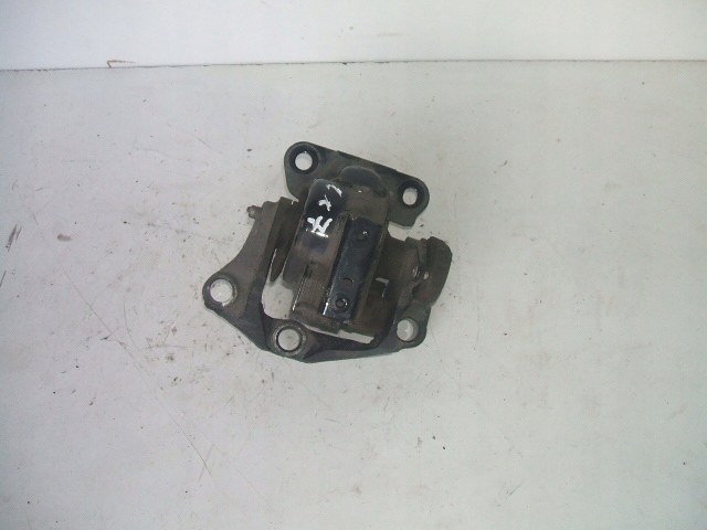 фото №1, Mazda cx7 2.2d кронштейн подушка коробки передач