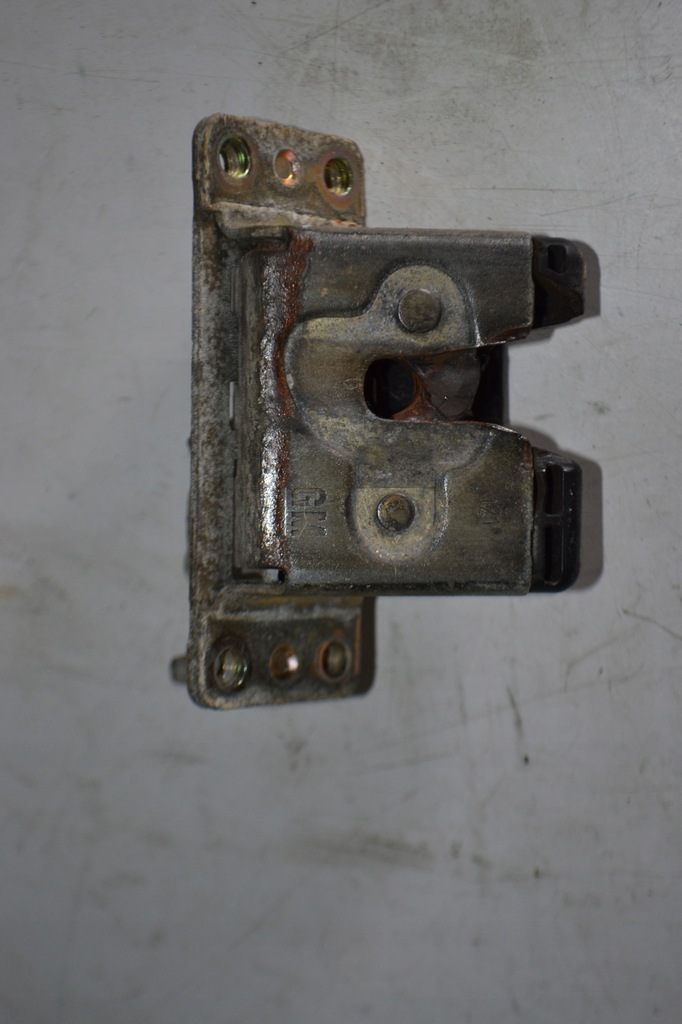 фото №1, Замок крышки багажника opel zafira a