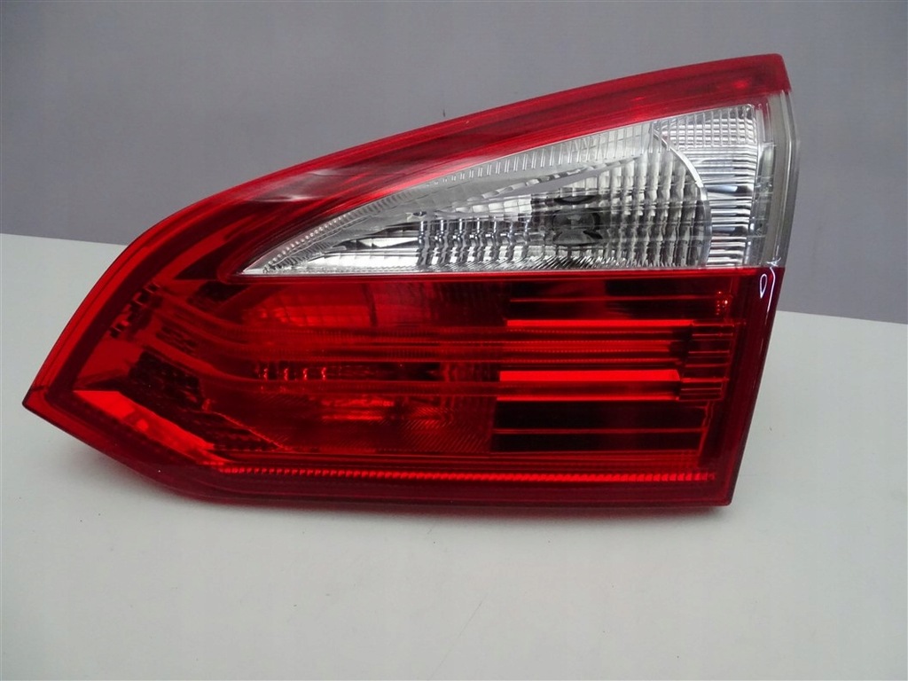 фото №1, Лампа правая задняя ford focus mk3 kombi