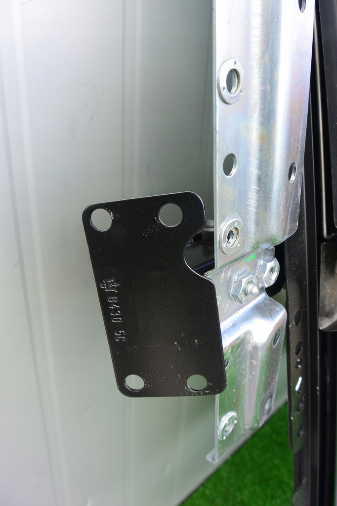 фото №7, Крыша люк maserati quattroporte vi m156