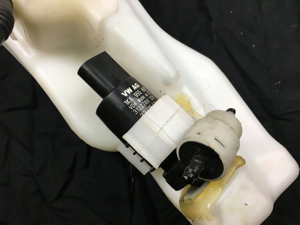 фото №6, Audi a8 d5 3.0 18- бак омывателя