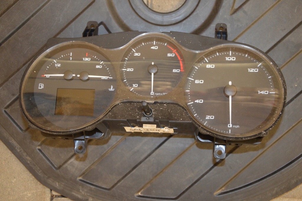 фото №1, Seat altea lift лічильник 1.9tdi 1p0920910c