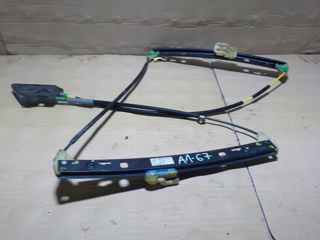 фото №1, Audi a1 подъемник стекло правый 8x3837463