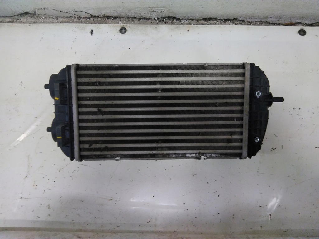 фото №1, Kia оригінальний номер 28270-2b743 радіатор повітря