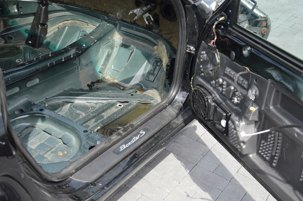 фото №1, Porsche boxster 986 порог блок двигателя четверть правый