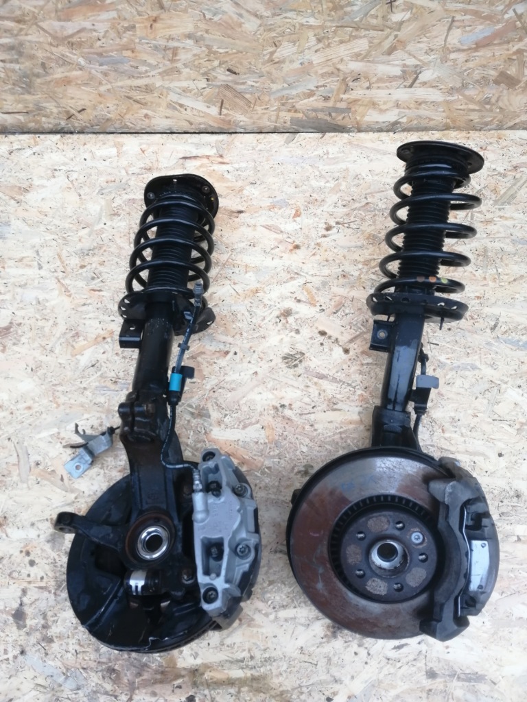 фото №2, Поворотний кулак амортизатор лівий volvo xc70 ii 2.4 d5