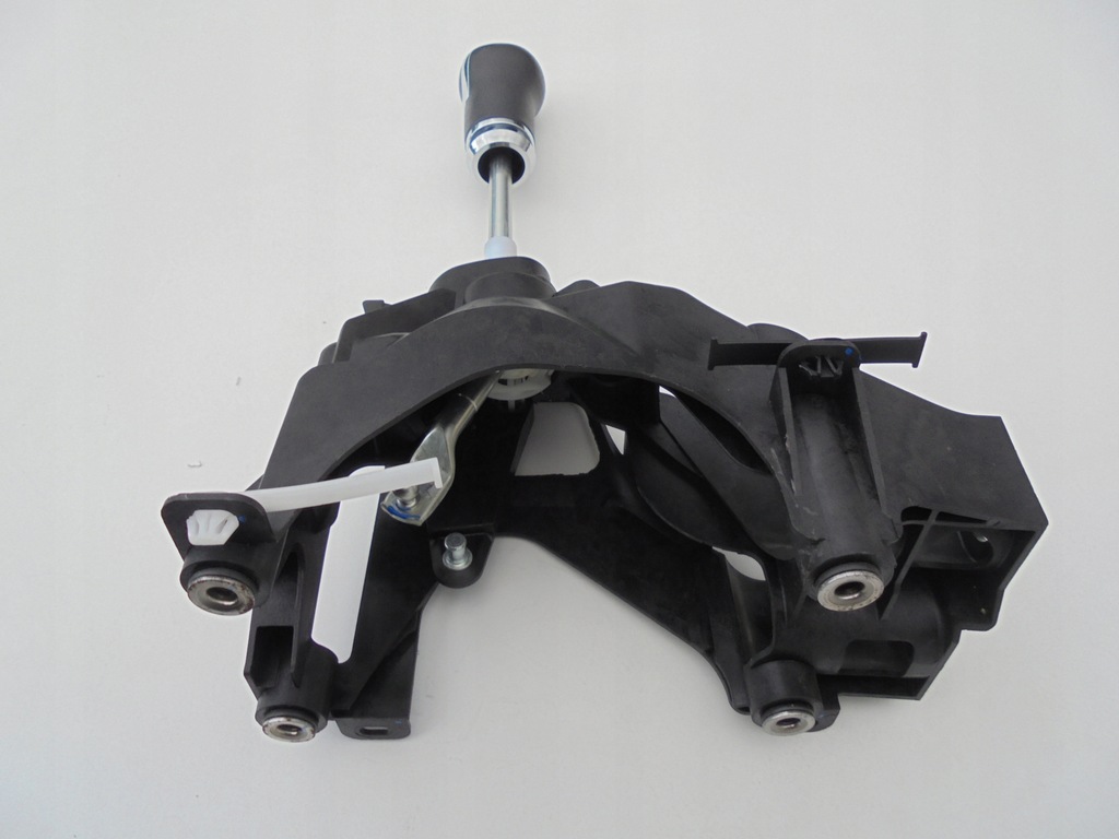 фото №8, Nissan micra v k14 ручка домкрат перемикання передач вибірник 349011267r