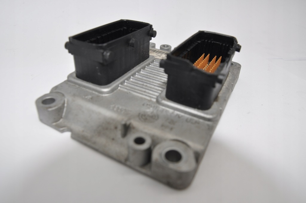 Купити Бортовий комп'ютер fiat punto 2 1.2 0261206982 a czysty