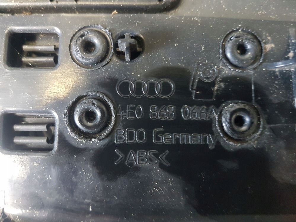 фото №5, Audi a8 d3 обивка дверь обшивка правый задняя granat