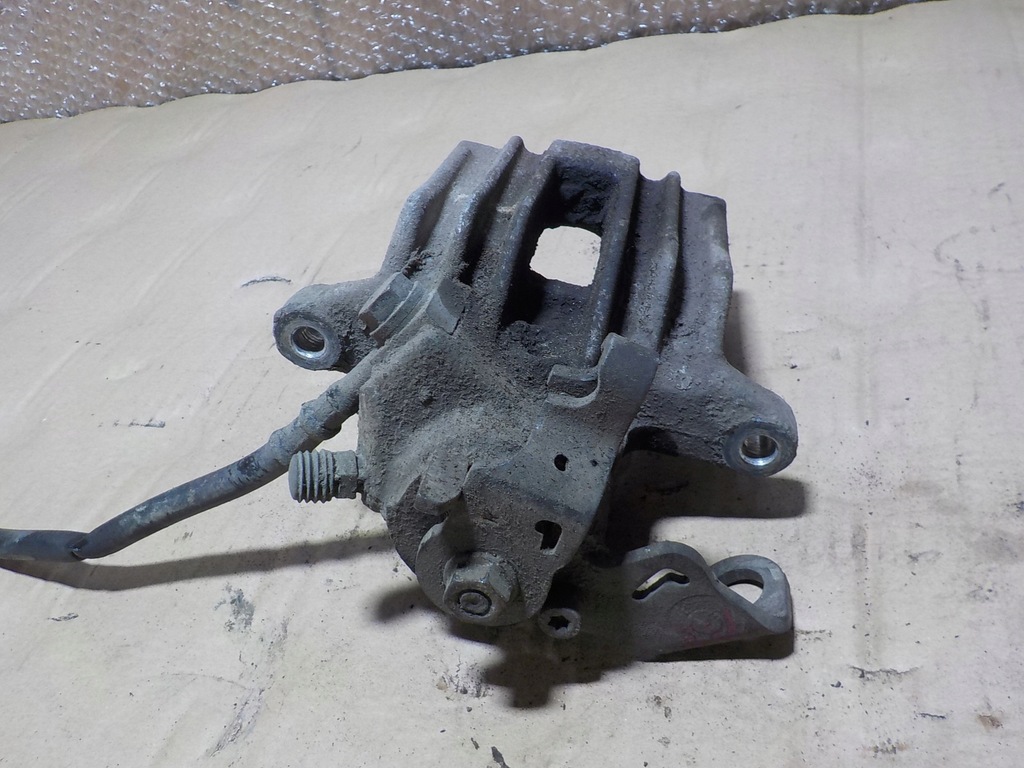 фото №4, Fabia ii roomster 1.9tdi суппорт правый задняя