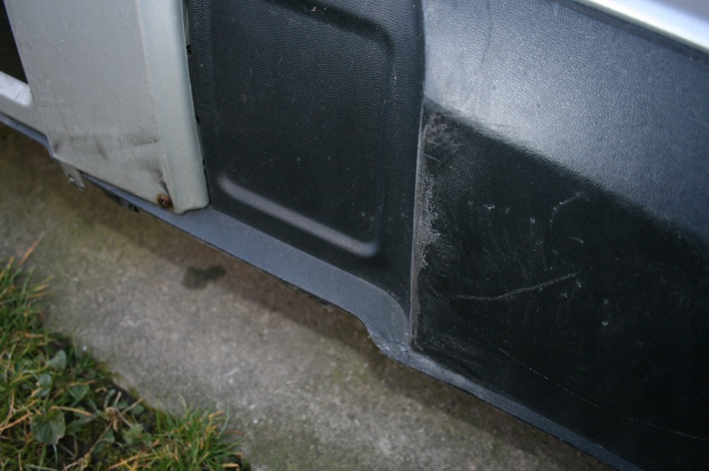 Mercedes ml a1648850625 бампер перед в Україні