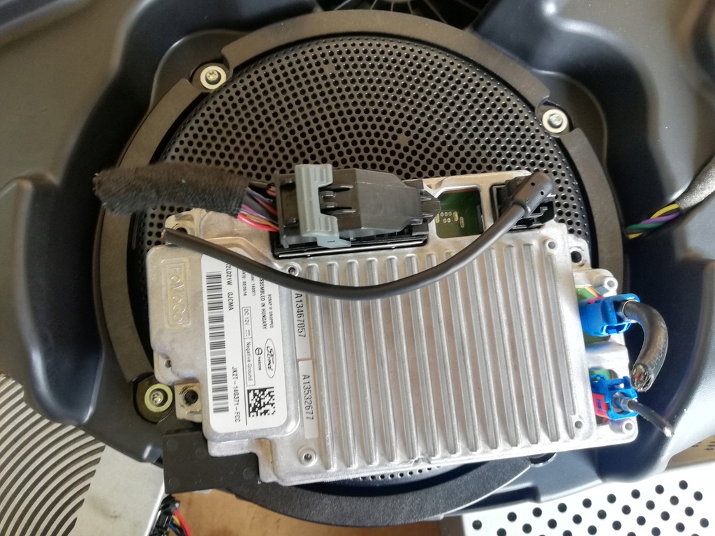 фото №9, Ford fiesta mk8 радио навигация b&o динамики