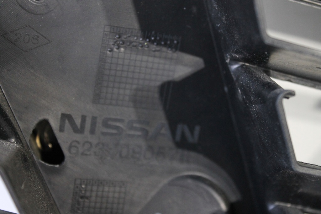 фото №6, Решётка радиатора nissan nv300