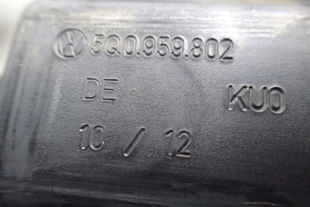 фото №6, ^^ audi a3 8v моторчик скло комплект 5q0959801b 5q0959802 5q0959801