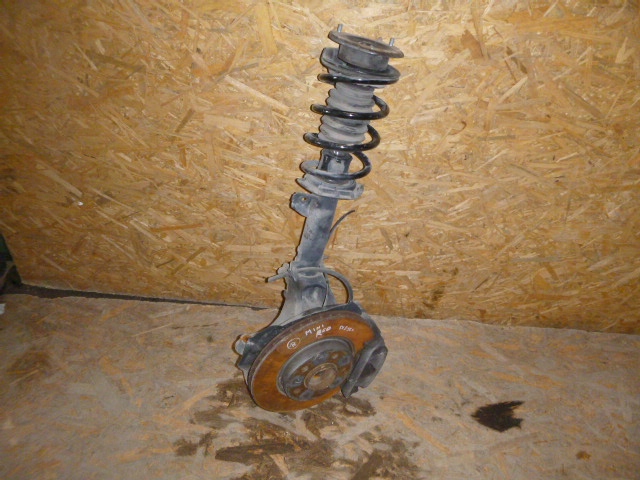 фото №1, Mini countryman r60 поворотный кулак амортизатор правый