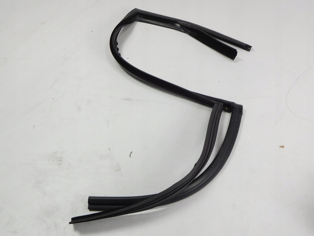 фото №6, Прокладка стекло ford fiesta fusion 01-