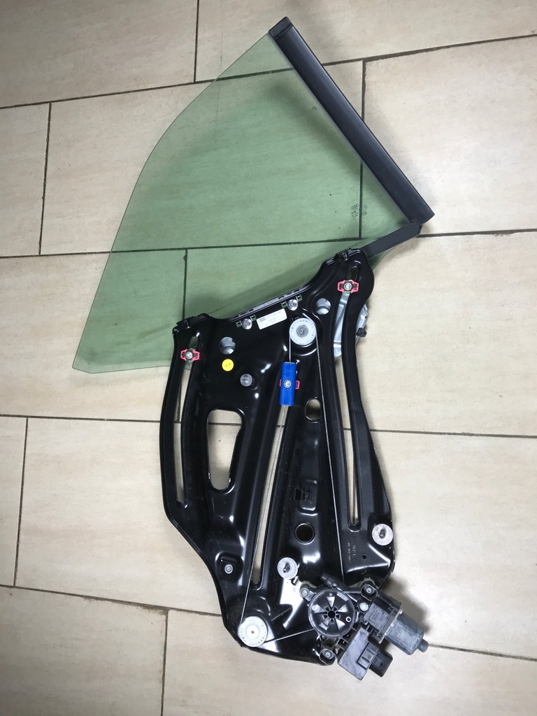 фото №4, Audi a5 стекло+ механизм левый задняя cabrio 8w7845297