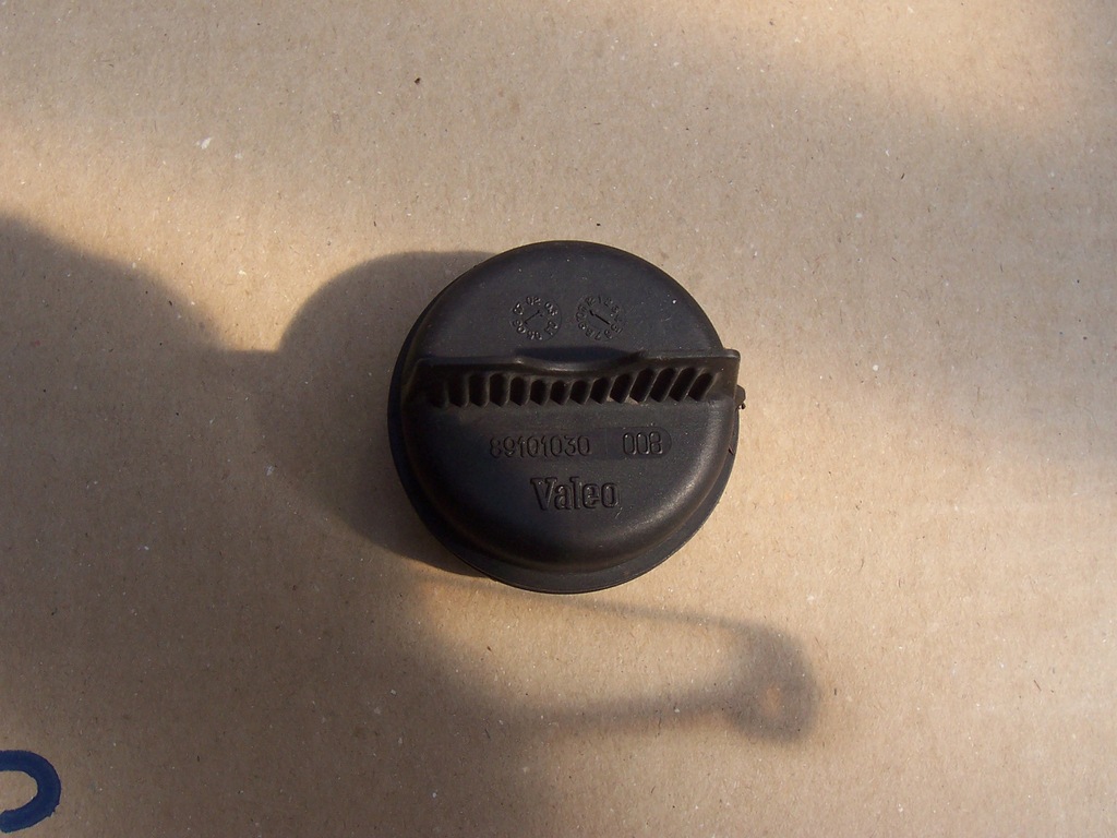 фото №1, Fiat punto 2 заглушка лампи 89101030