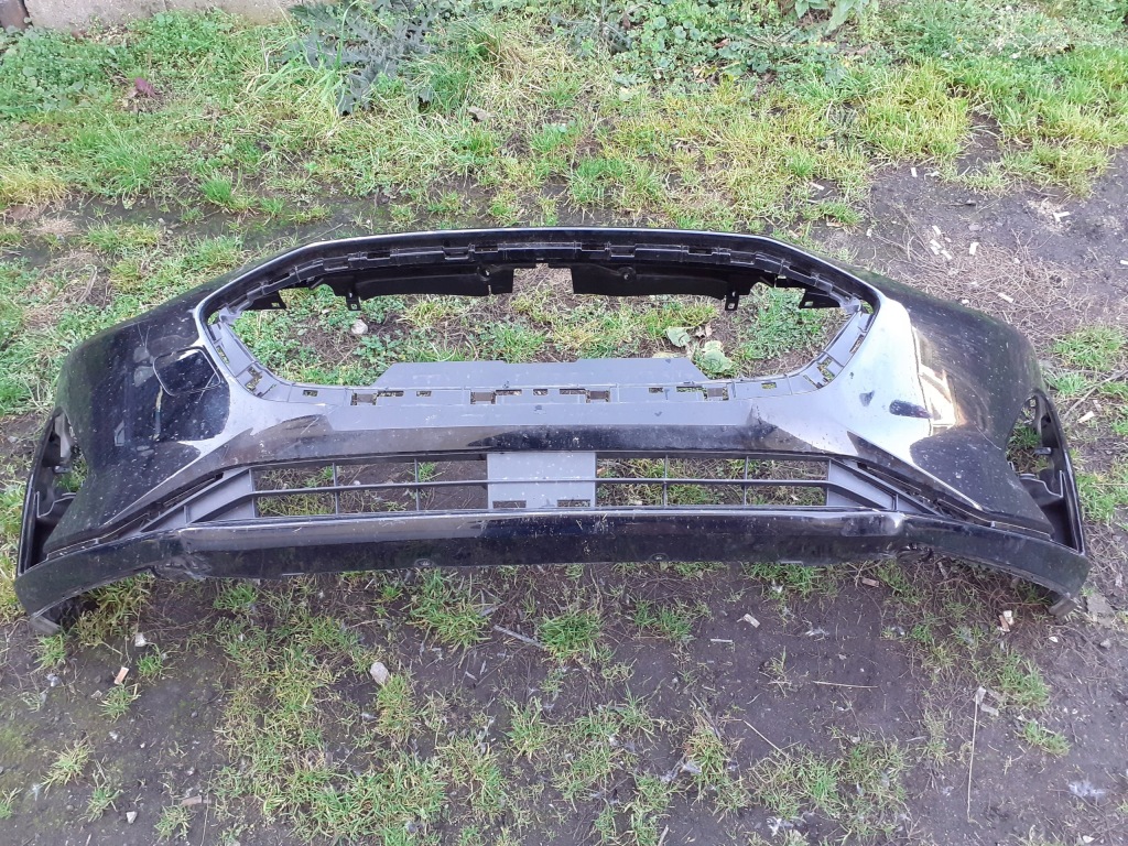 Купити Ford focus mk4 бампер перед передній решітка