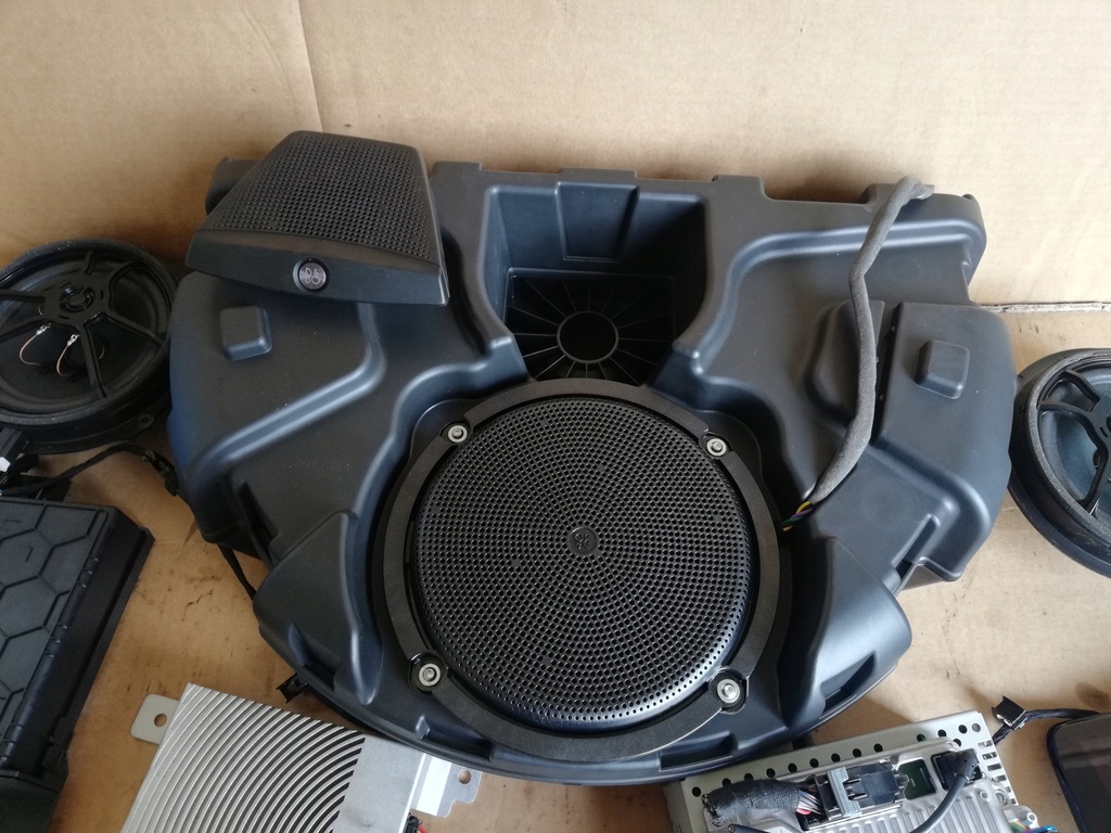 фото №4, Ford fiesta mk8 радио навигация b&o динамики