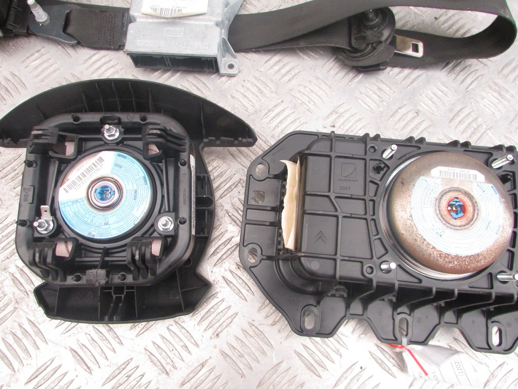 фото №4, Kpl подушек подушка безопасности ремни citroen c5 iii 09r