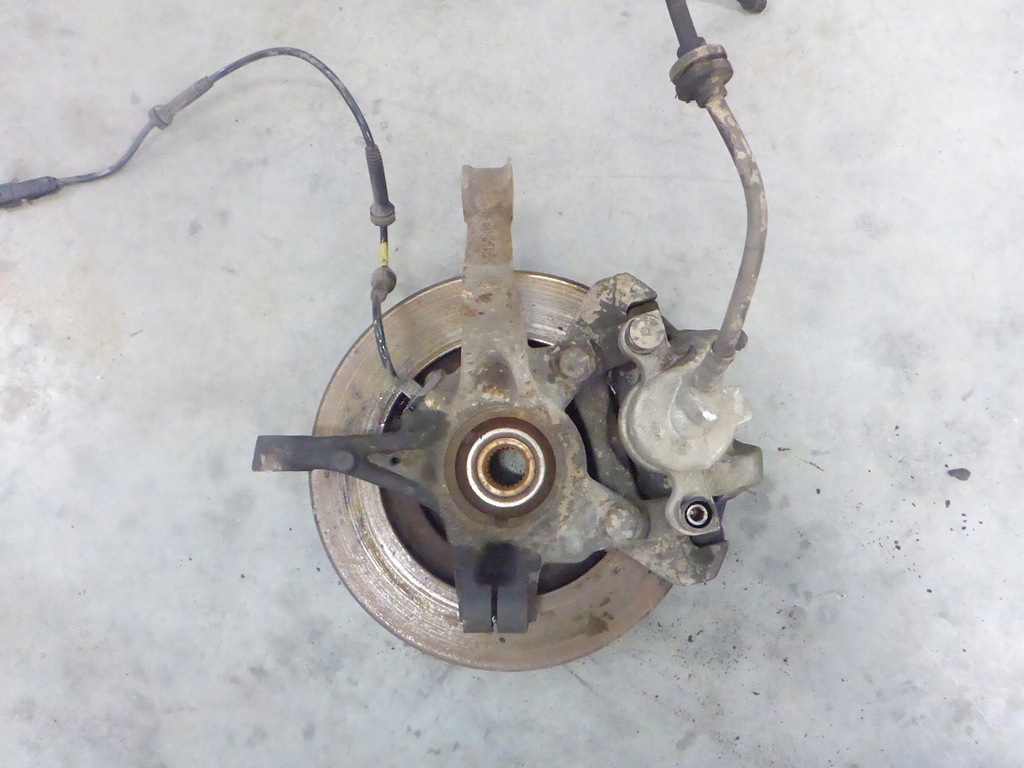 фото №3, Поворотный кулак левая перед dacia sandero ii 1.5 dci