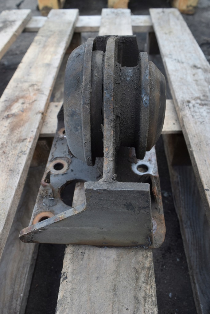 фото №4, Подушка підвіска двигуна man f2000 f90