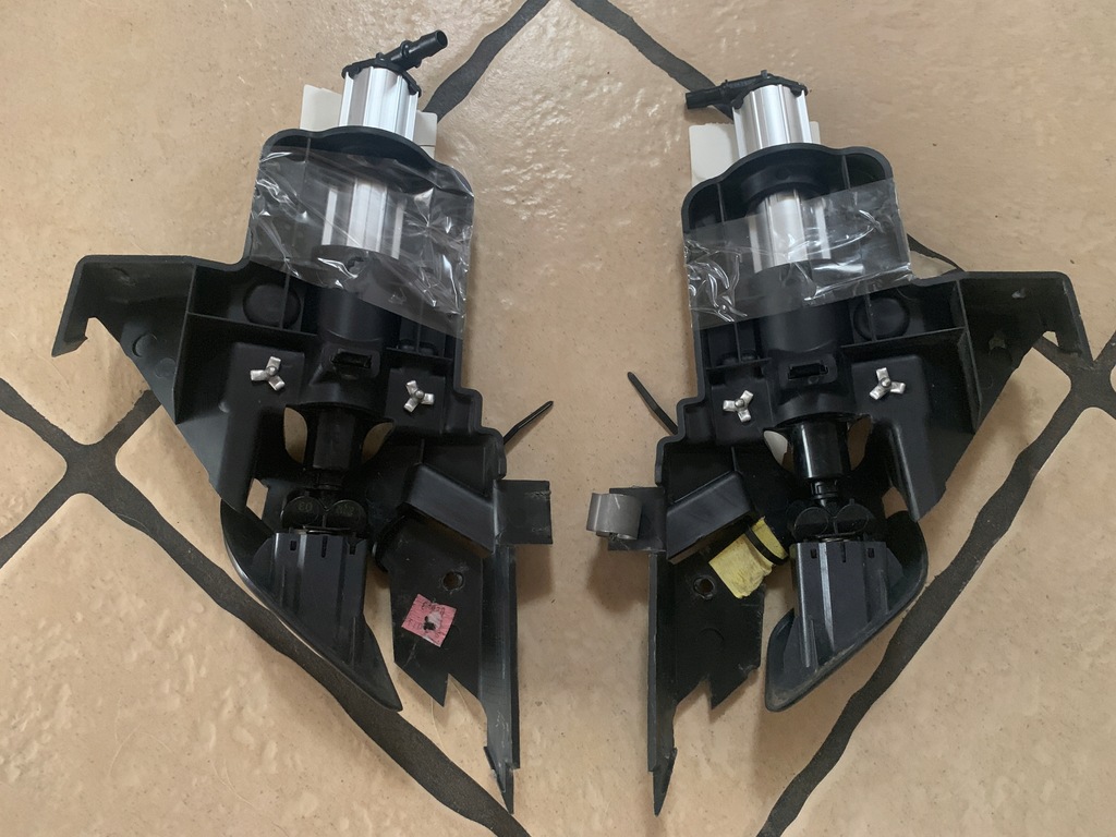 фото №1, Toyota proace mod 2013 омивач лампи