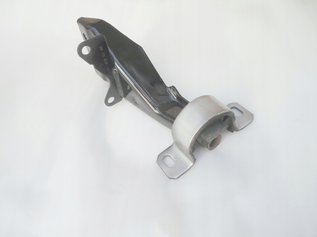 фото №1, Renault twingo 1,2b кронштейн коробки передач