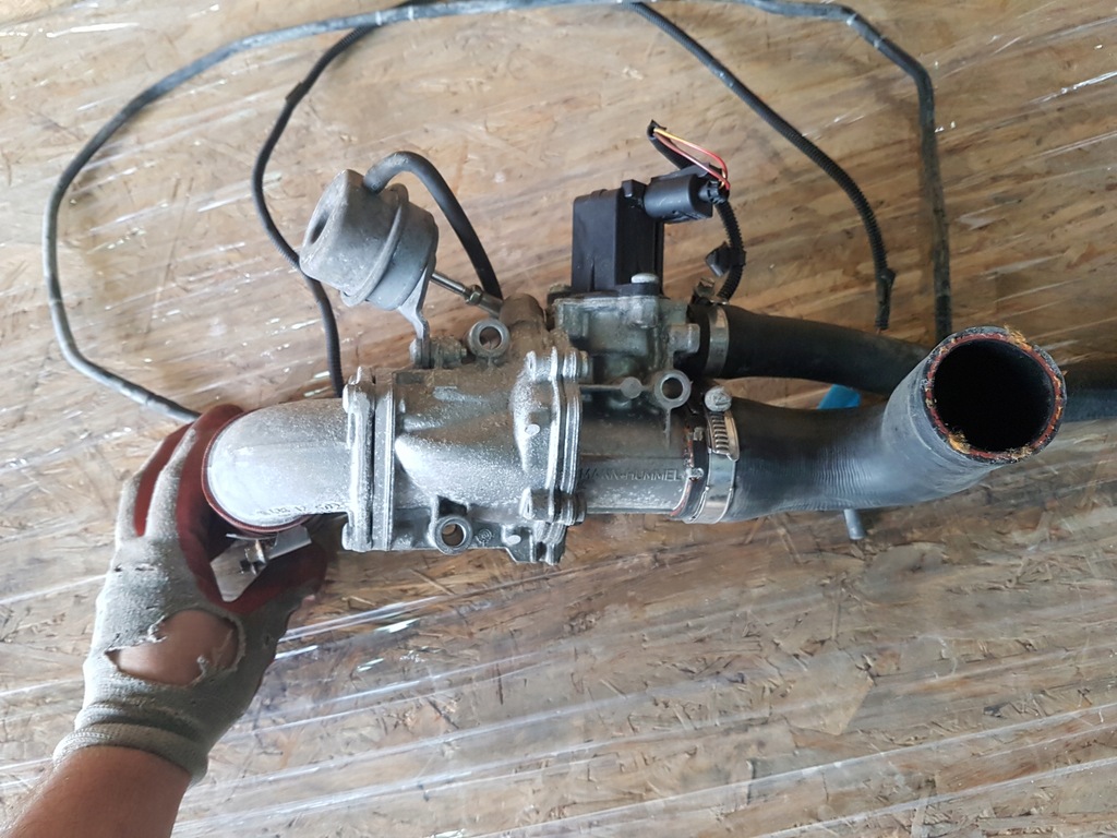 фото №7, Land rover discovery iv 3.0 клапан egr