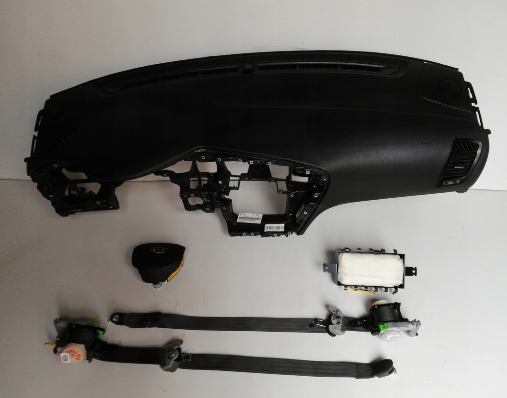 фото №1, Kia optima 2012 приборная панель консоль подушка безопасности подушки безопасности ремни