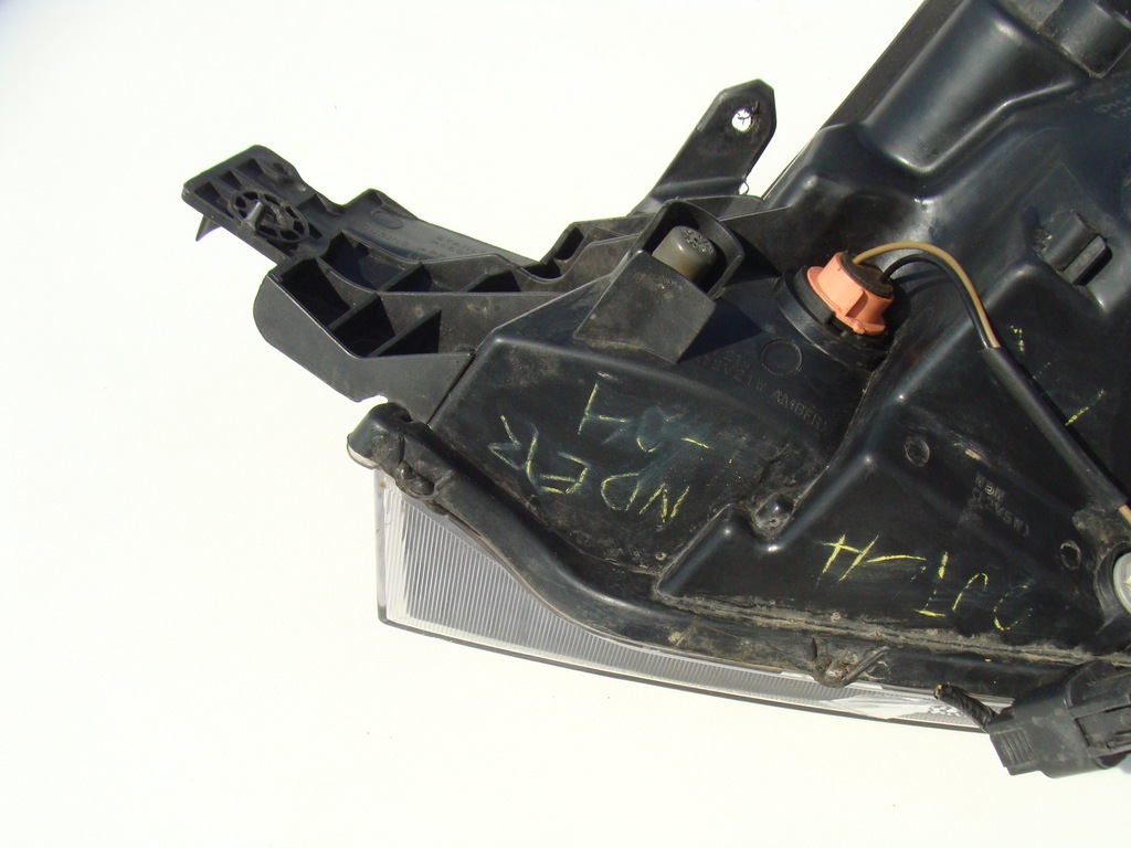 фото №10, Лампа правый перед mitsubishi outlander europa