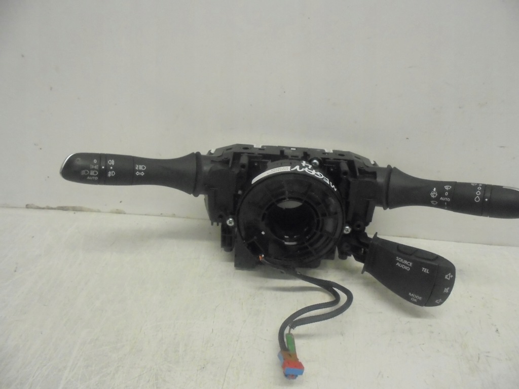 фото №3, Перемикачі стрічка renault megane iv