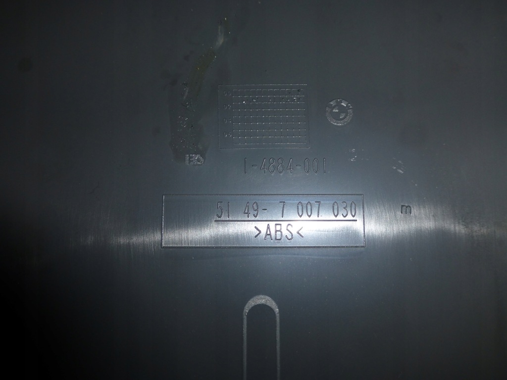 фото №4, Bmw оригінальний номер 7200035 молдинг кронштейн кришки багажника