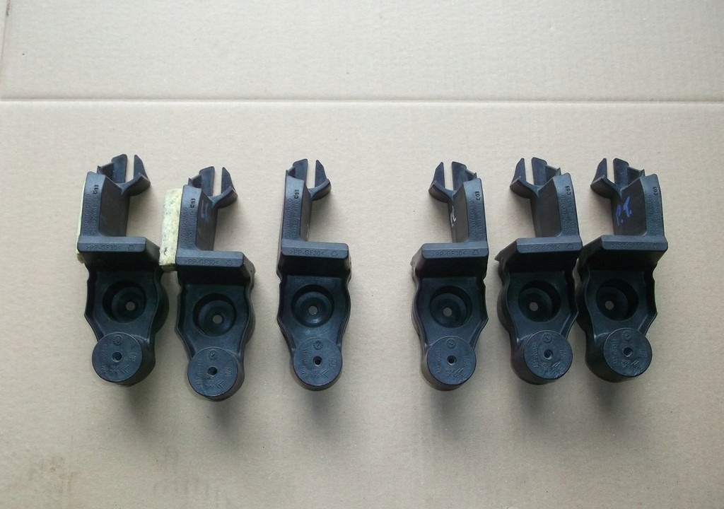 фото №1, Peugeot 3008 кронштейн борта багажника задняя