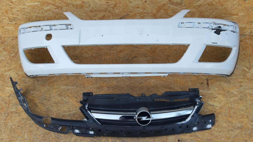фото №1, Opel corsa c lift 03-06 бампер передній решітка радіатора