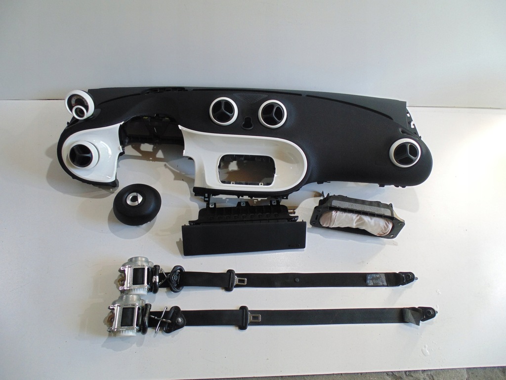 фото №1, Smart forfour приборная панель консоль подушка безопасности подушки безопасности ремни оригинал демонтаж